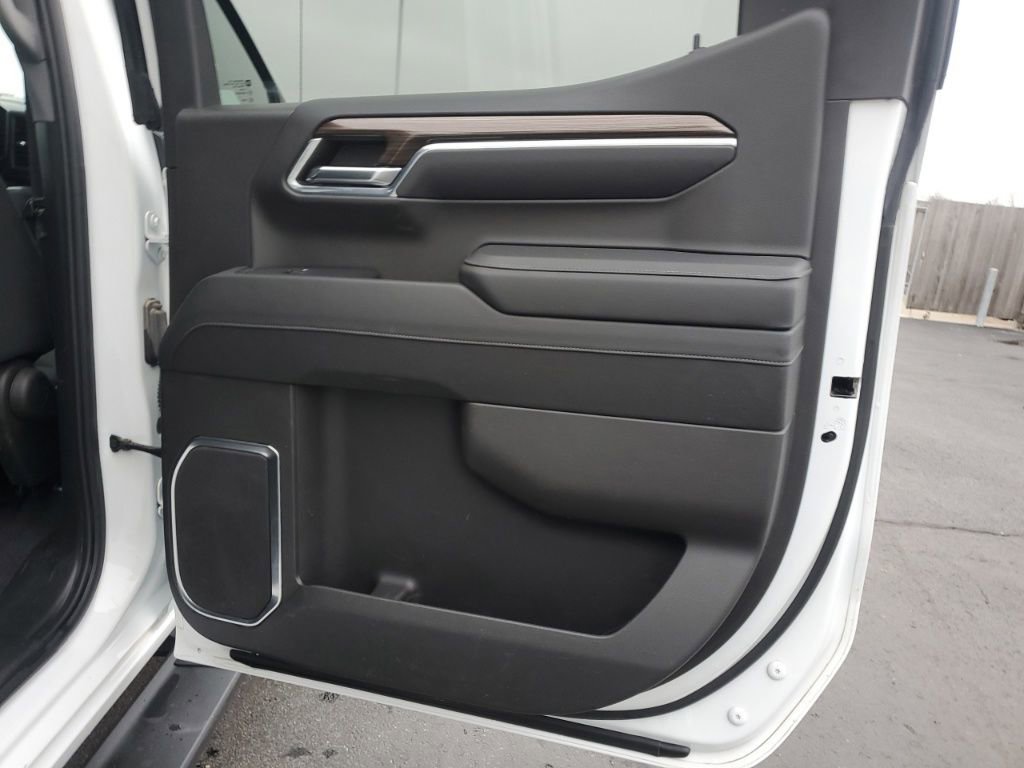 Used 2023 Chevrolet Silverado 1500 LT Trail Boss w/ Protection Package image 29