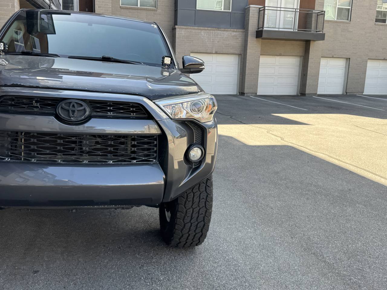 Used 2016 Toyota 4Runner SR5 Premium AWD/4WD image 11