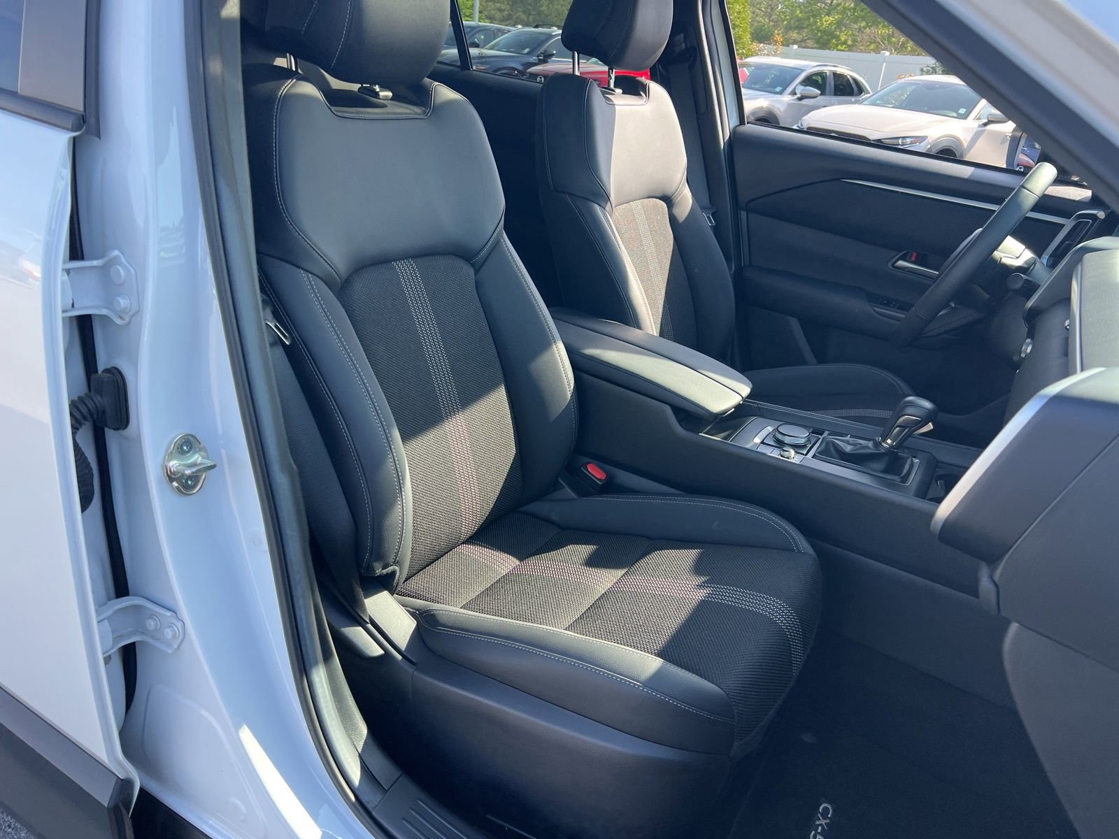 Certified 2024 MAZDA CX-50 AWD 2.5 S w/ Premium Package image 40