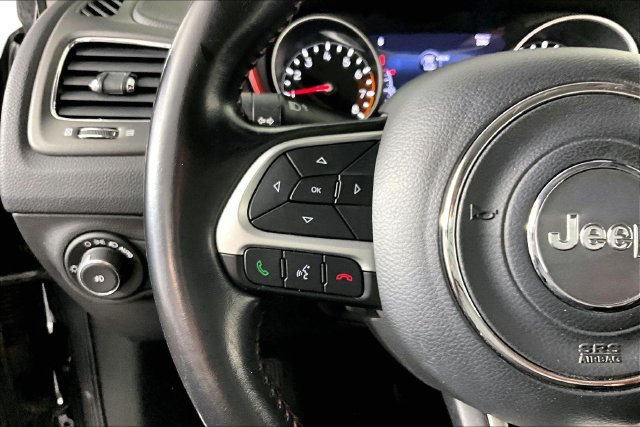 Used 2020 Jeep Compass Trailhawk AWD/4WD image 10