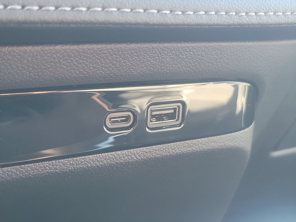New 2026 Buick Enclave Sport Touring w/ Super Cruise Package FWD image 33