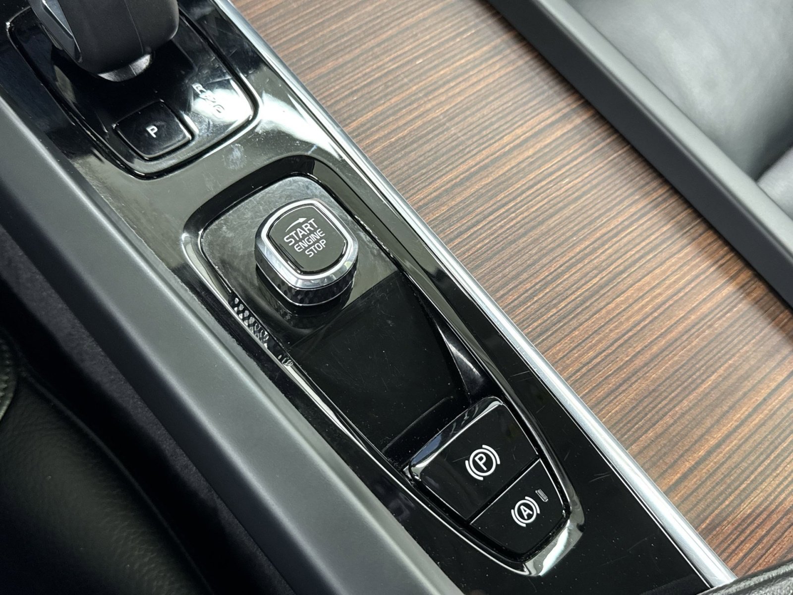 Used 2024 Volvo S60 B5 Plus image 35