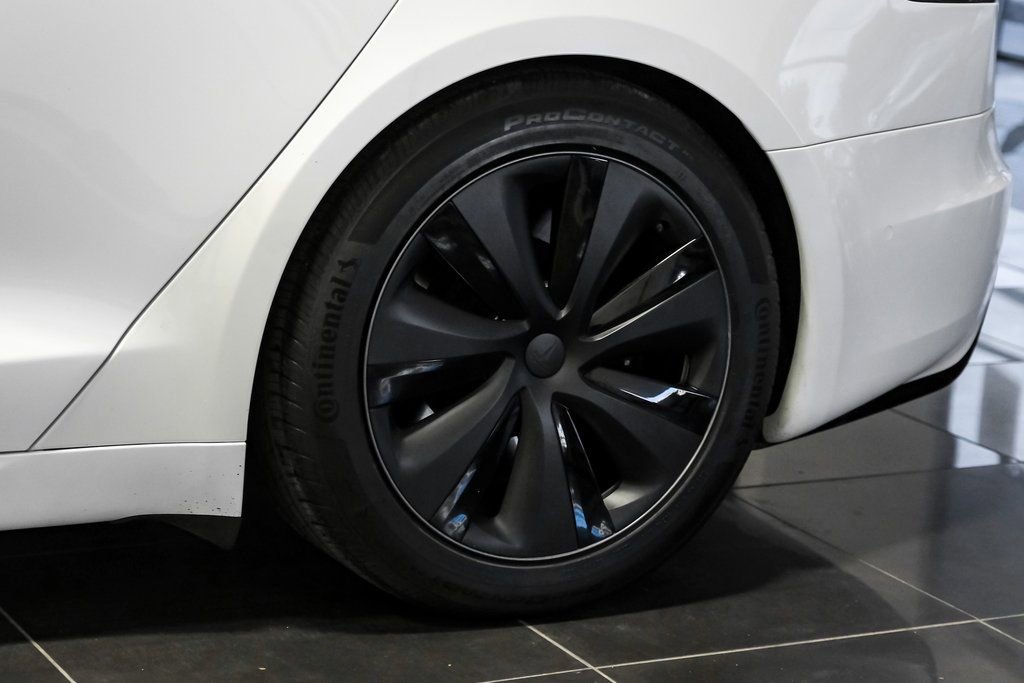 Used 2023 Tesla Model S image 8