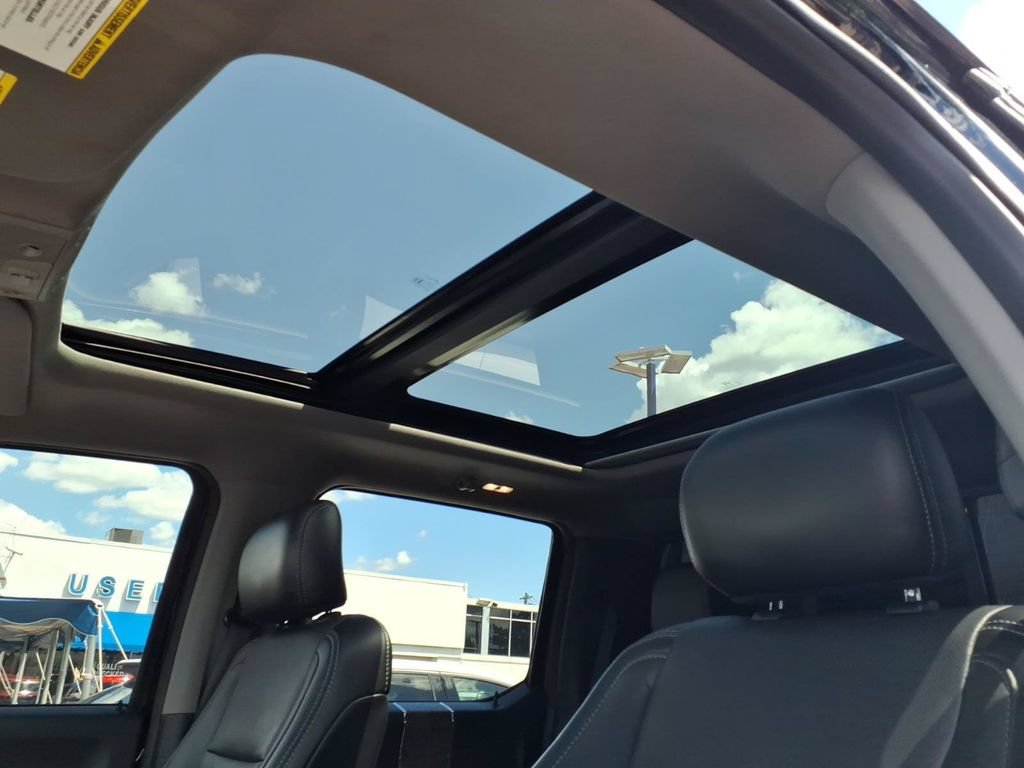 Used 2017 Ford F350 Lariat AWD/4WD image 16