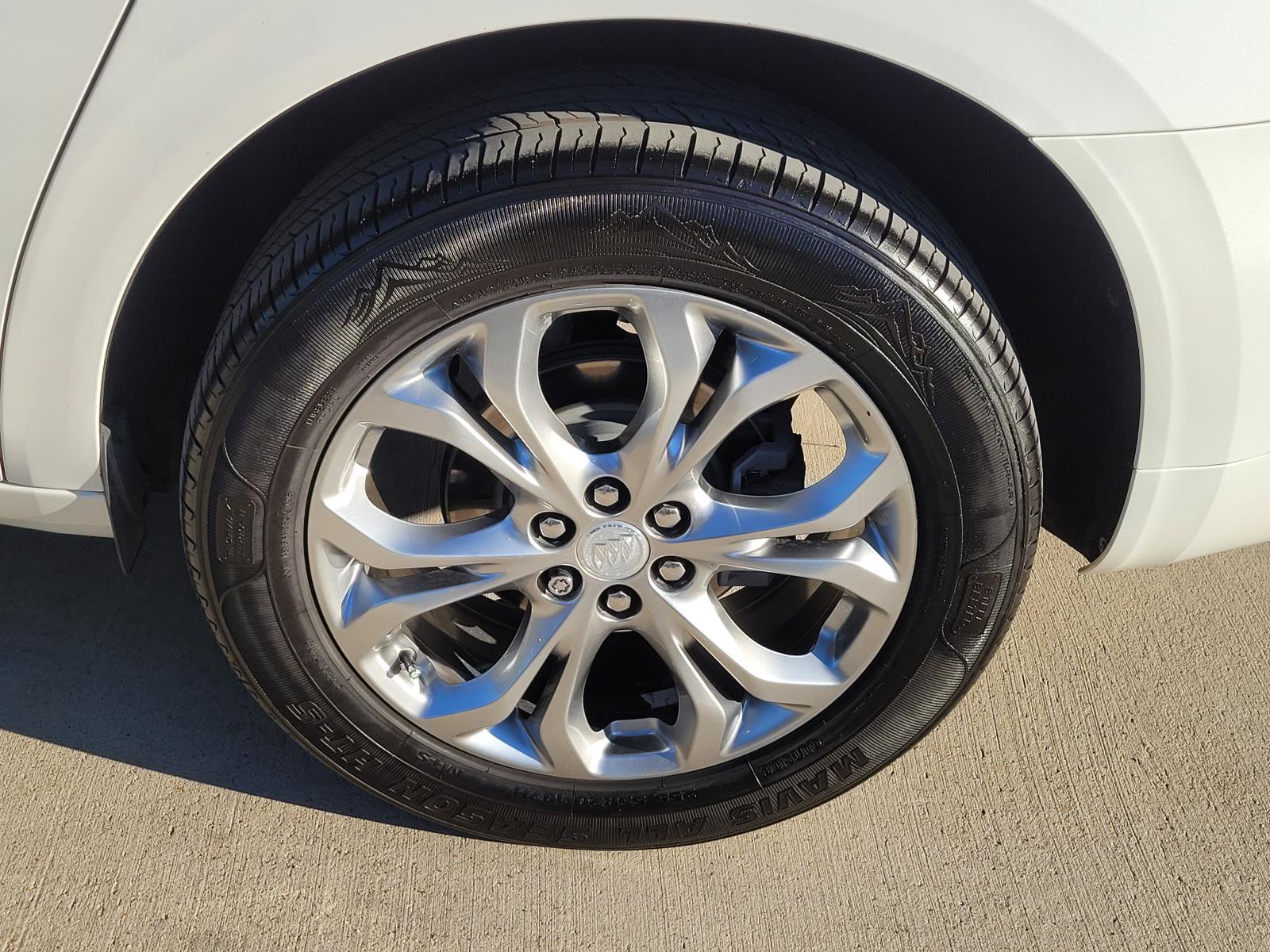 Used 2021 Buick Enclave Avenir w/ Avenir Technology Package FWD image 23