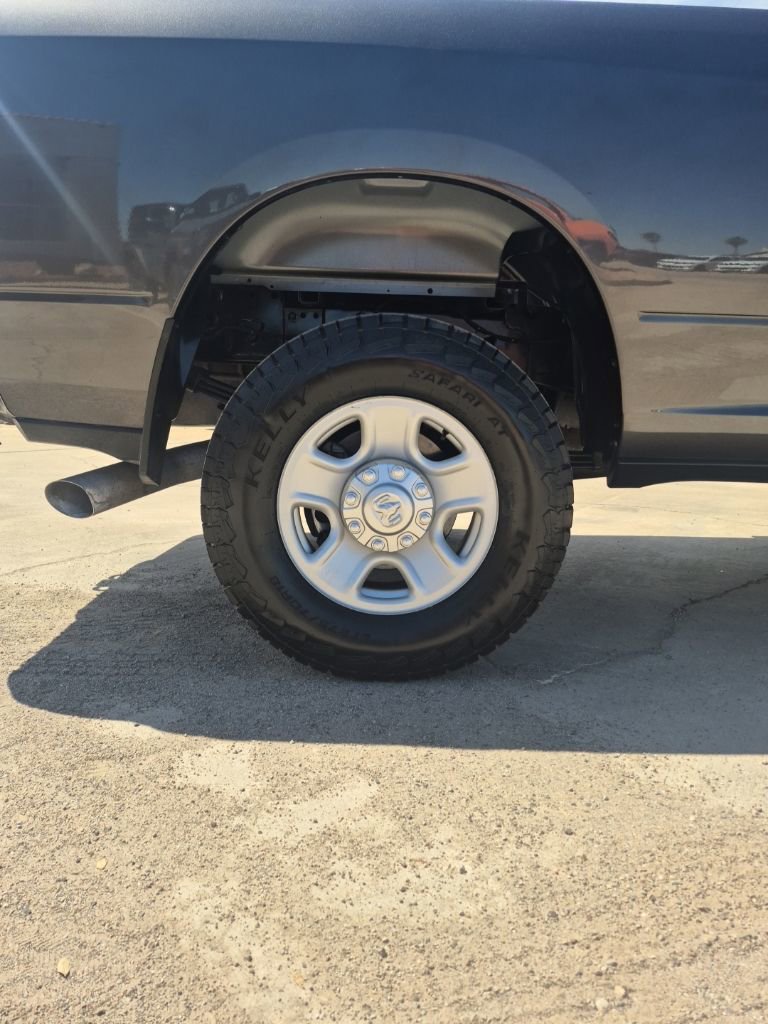 Used 2022 RAM 3500 Tradesman image 12