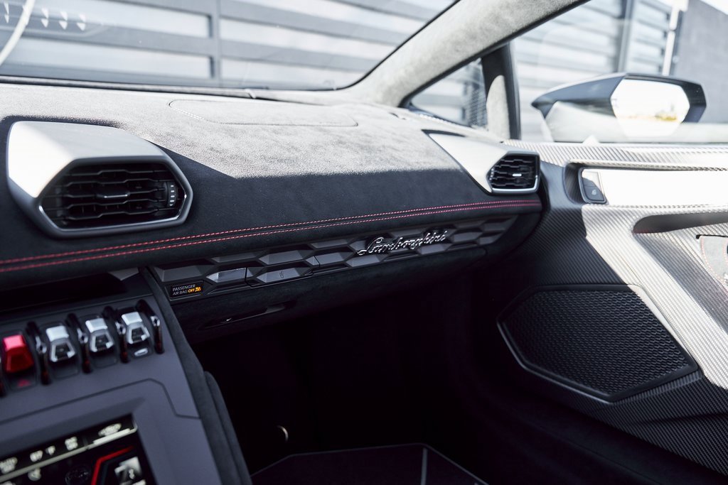 Used 2024 Lamborghini Huracan STO image 71