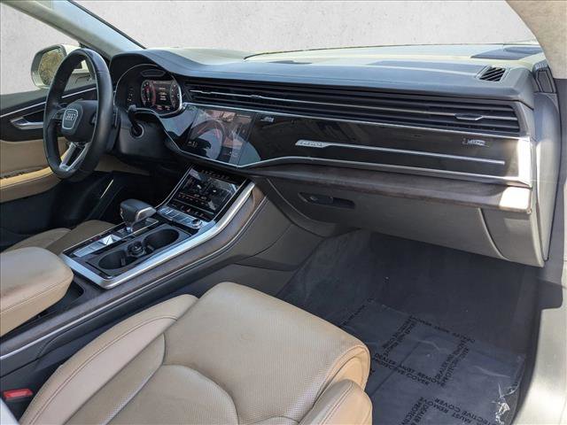 Used 2019 Audi Q8 Prestige image 19