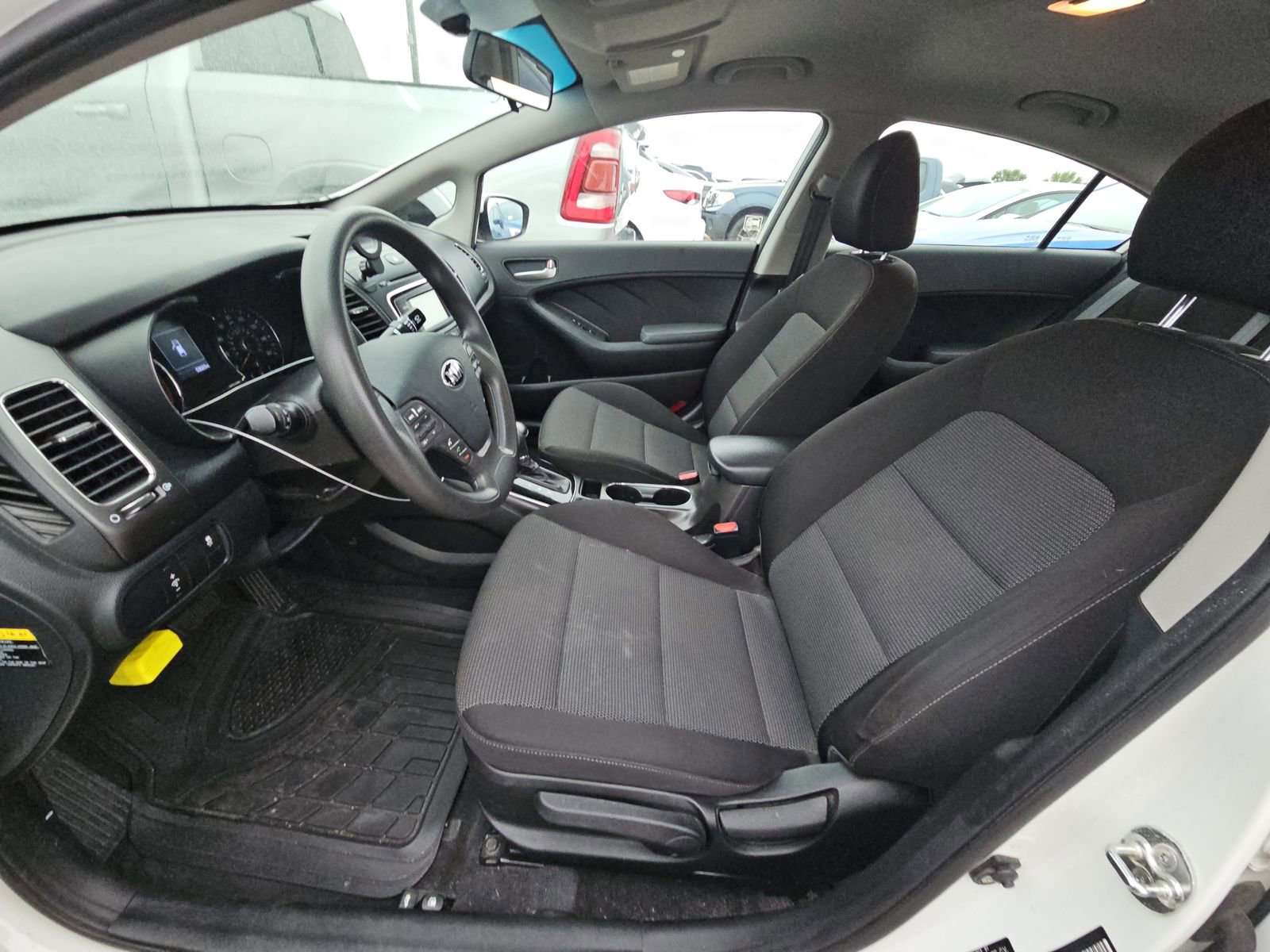 Used 2018 Kia Forte LX w/ LX Rear Camera Package image 10