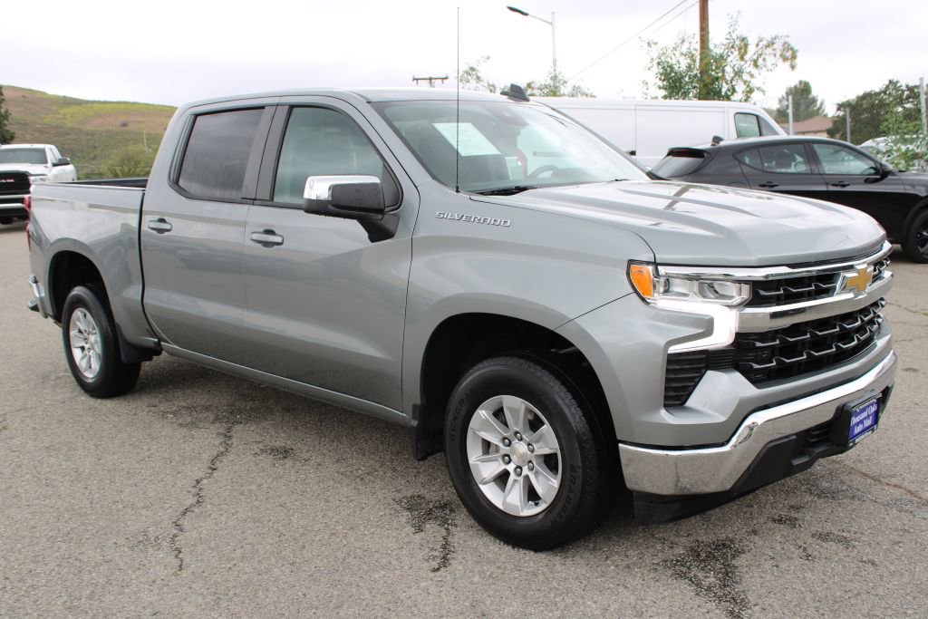 Used 2023 Chevrolet Silverado 1500 LT image 3