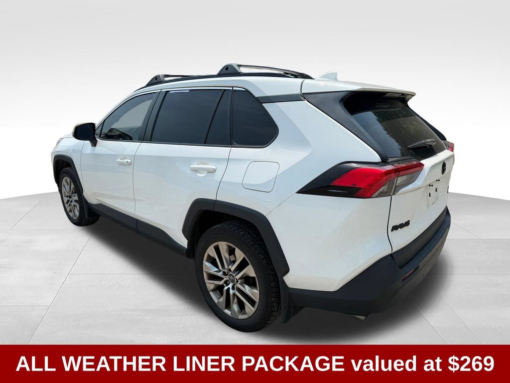 Used 2019 Toyota RAV4 XLE Premium w/ Cold Weather Package AWD/4WD image 4