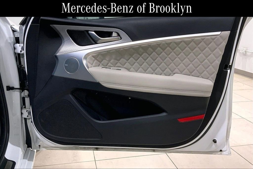 Used 2023 Genesis G70 3.3T w/ Sport Prestige Package image 22