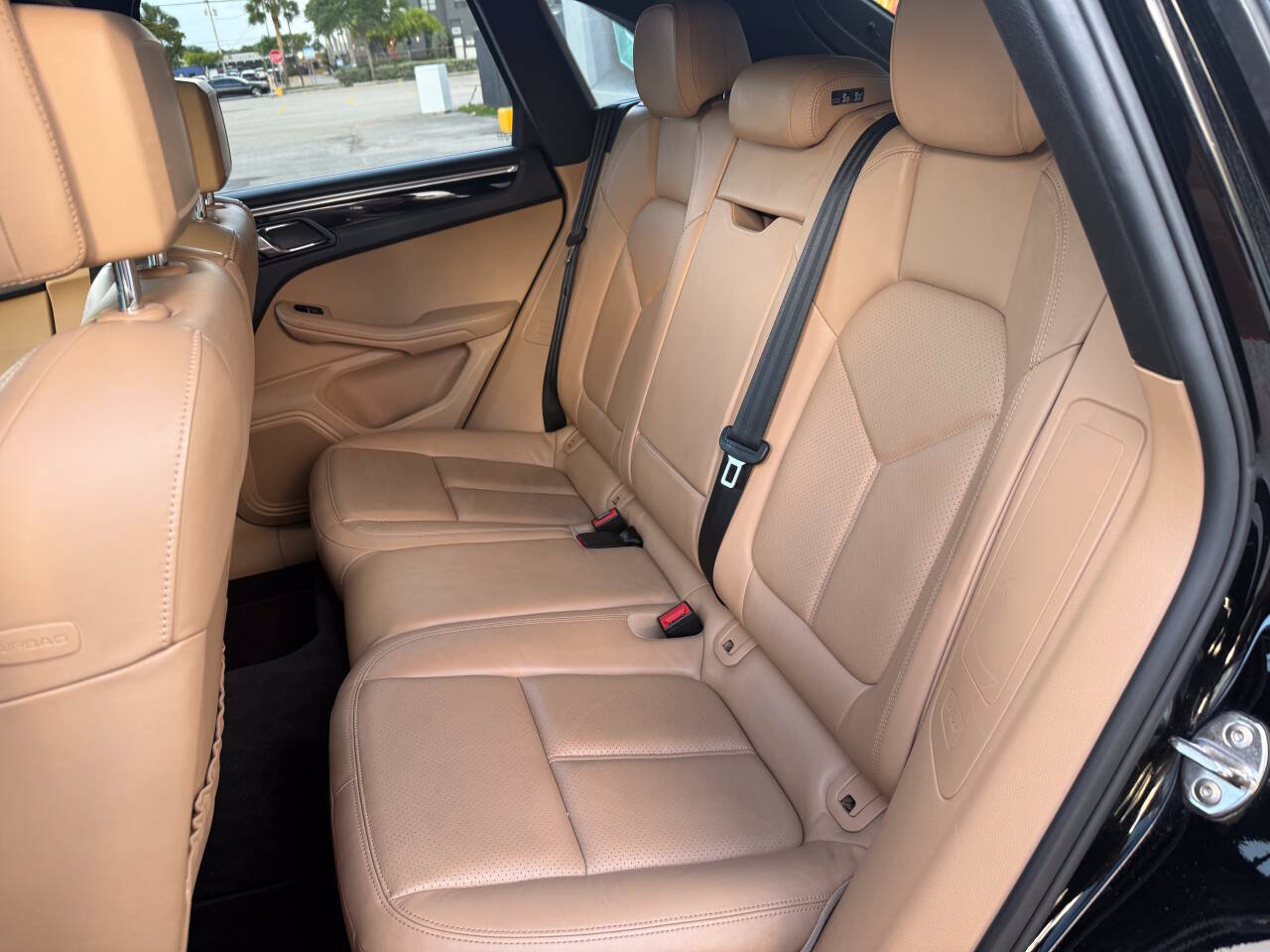 Used 2017 Porsche Macan AWD/4WD image 15