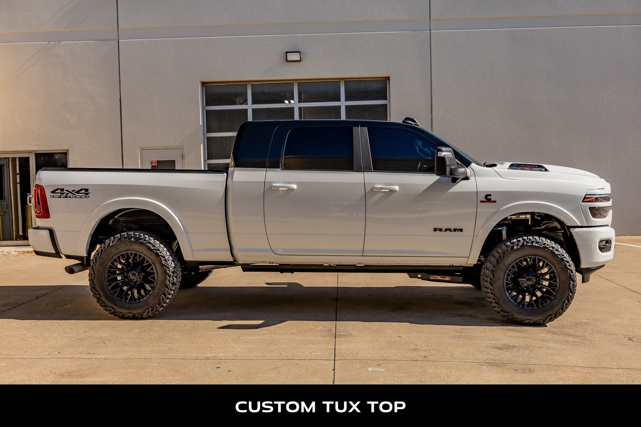 Used 2025 RAM 3500 Limited image 10