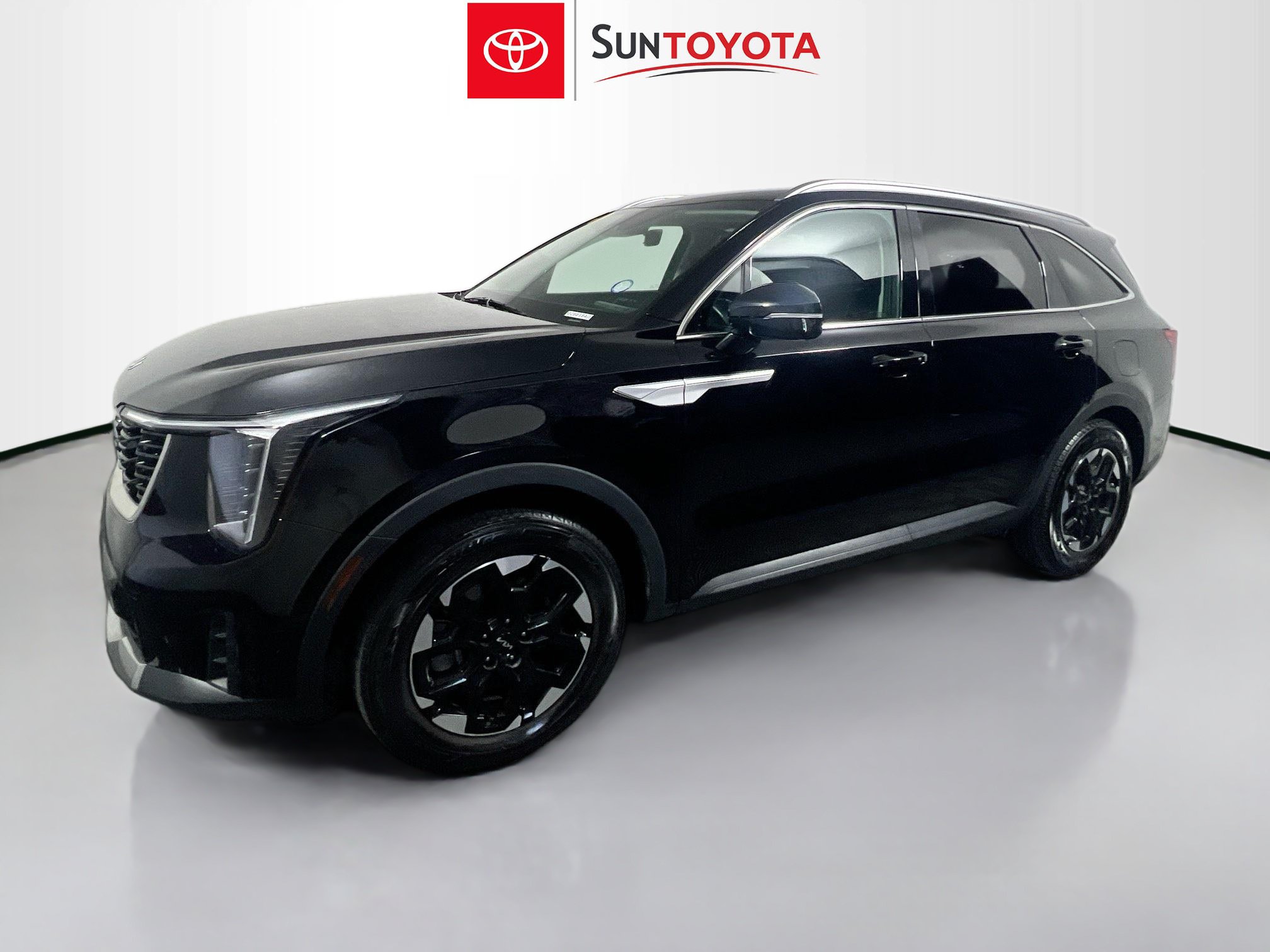 Used 2024 Kia Sorento S FWD image 9