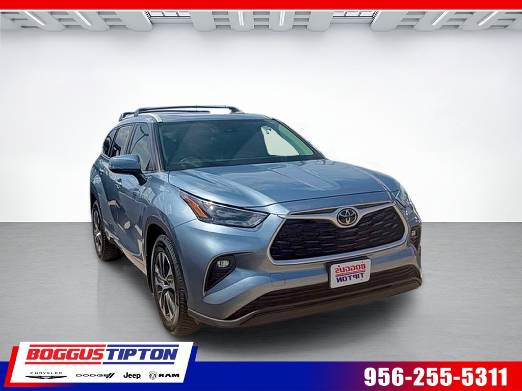 Used 2023 Toyota Highlander XLE