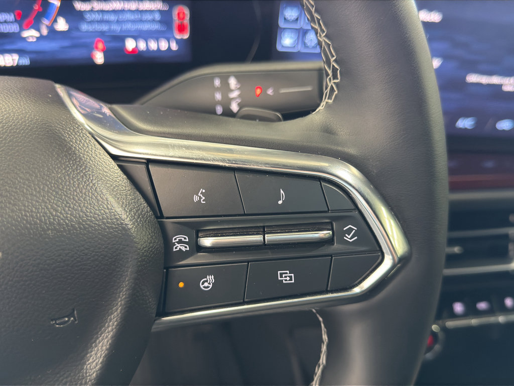 Used 2024 Chevrolet Traverse Z71 image 22