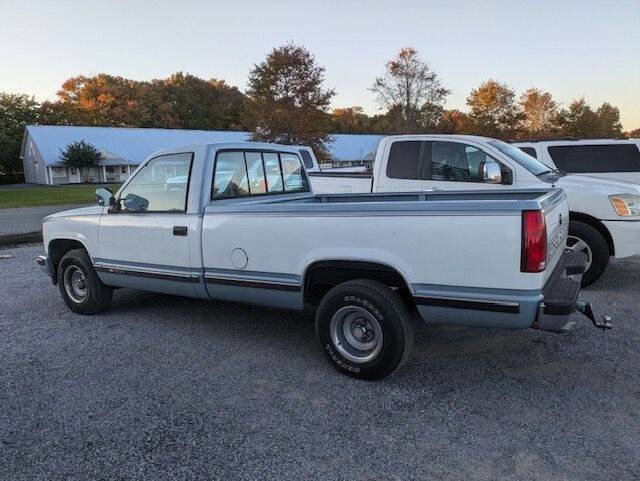 Used 1988 Chevrolet Silverado 1500 2WD Regular Cab image 1