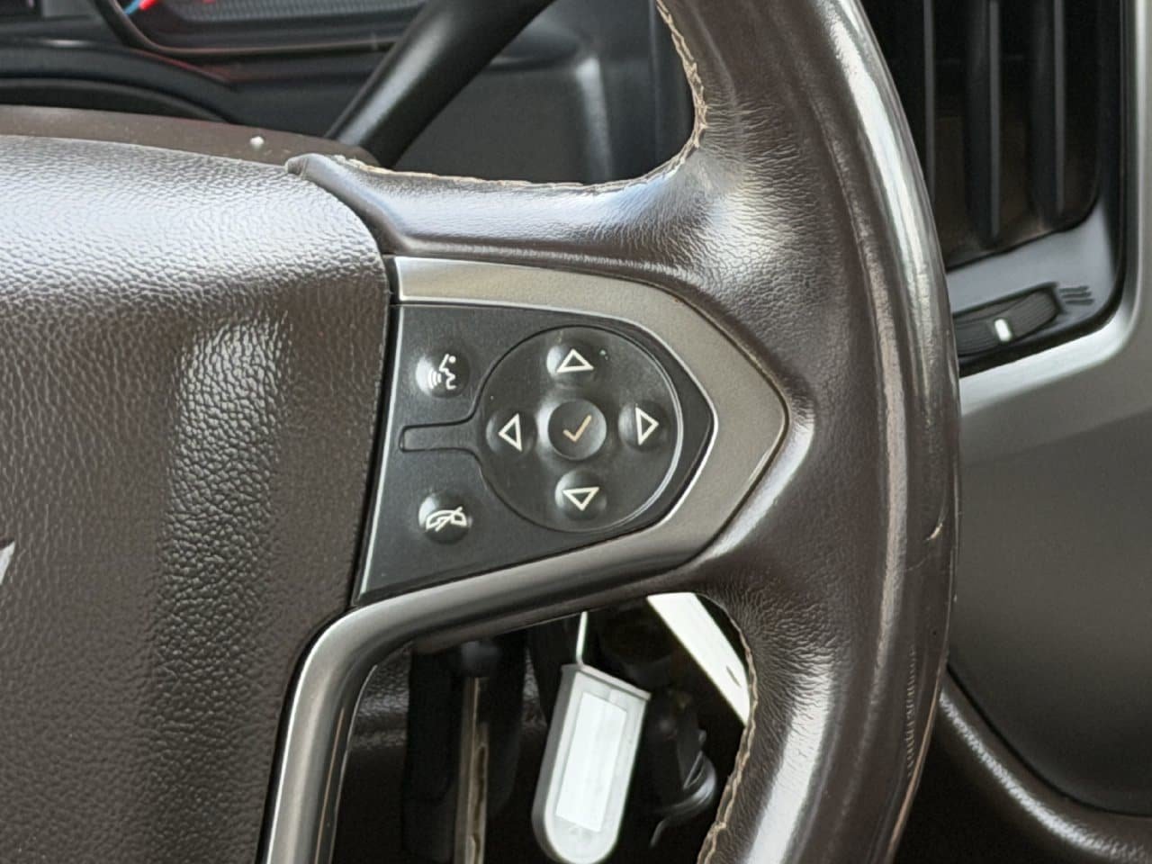 Used 2019 Chevrolet Silverado 2500 LT w/ Texas Edition AWD/4WD image 14
