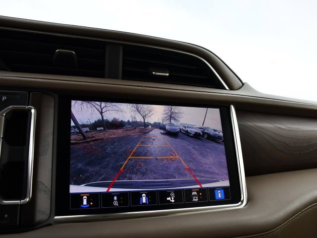 Used 2021 GMC Yukon XL Denali image 18