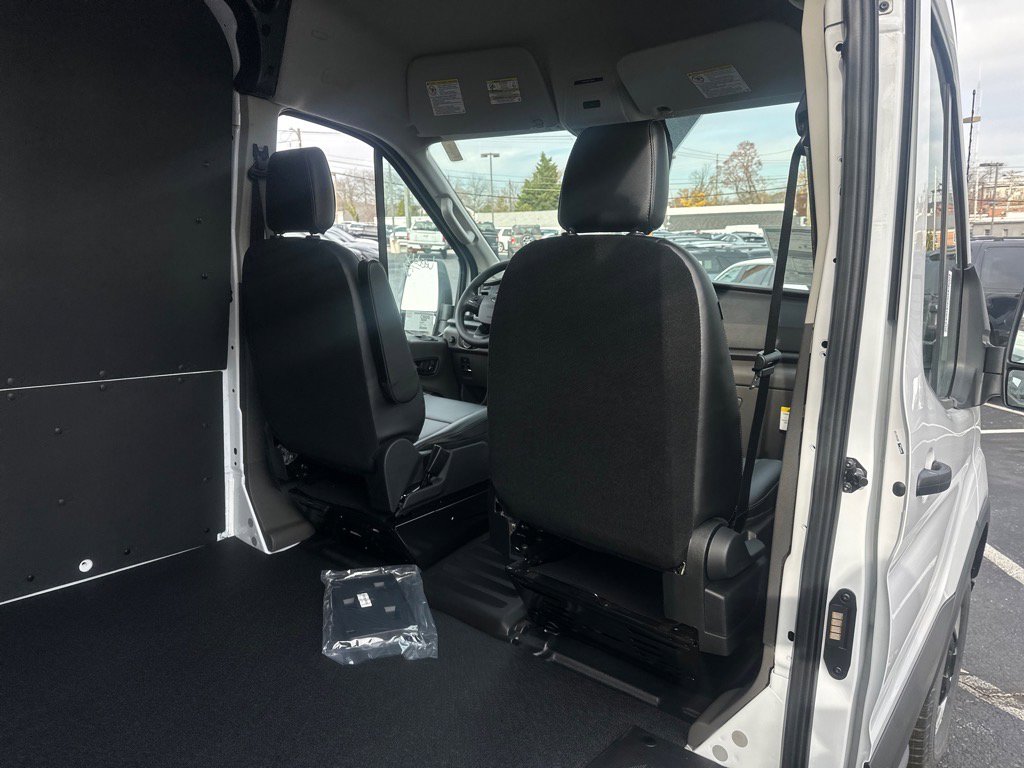 New 2026 Ford Transit 250 148 Medium Roof w/ Load Area Protection Package image 8
