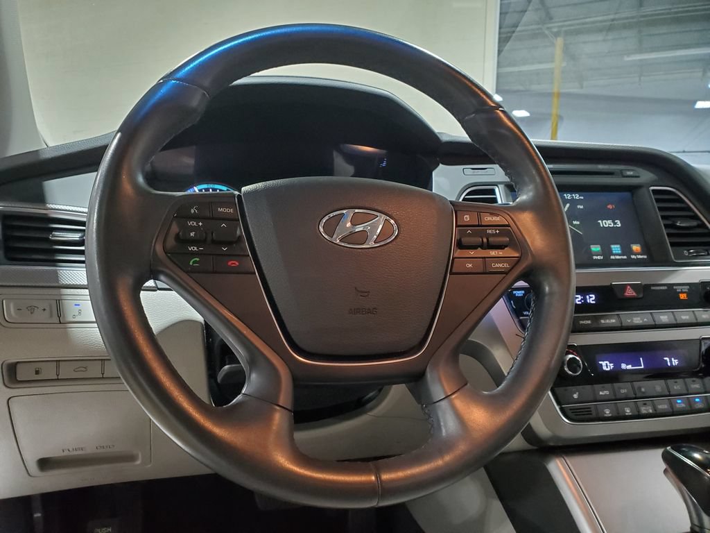 Used 2016 Hyundai Sonata Plug-In Hybrid FWD image 24
