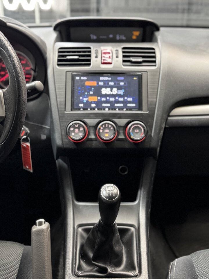 Used 2014 Subaru Crosstrek 2.0i Premium AWD/4WD image 12