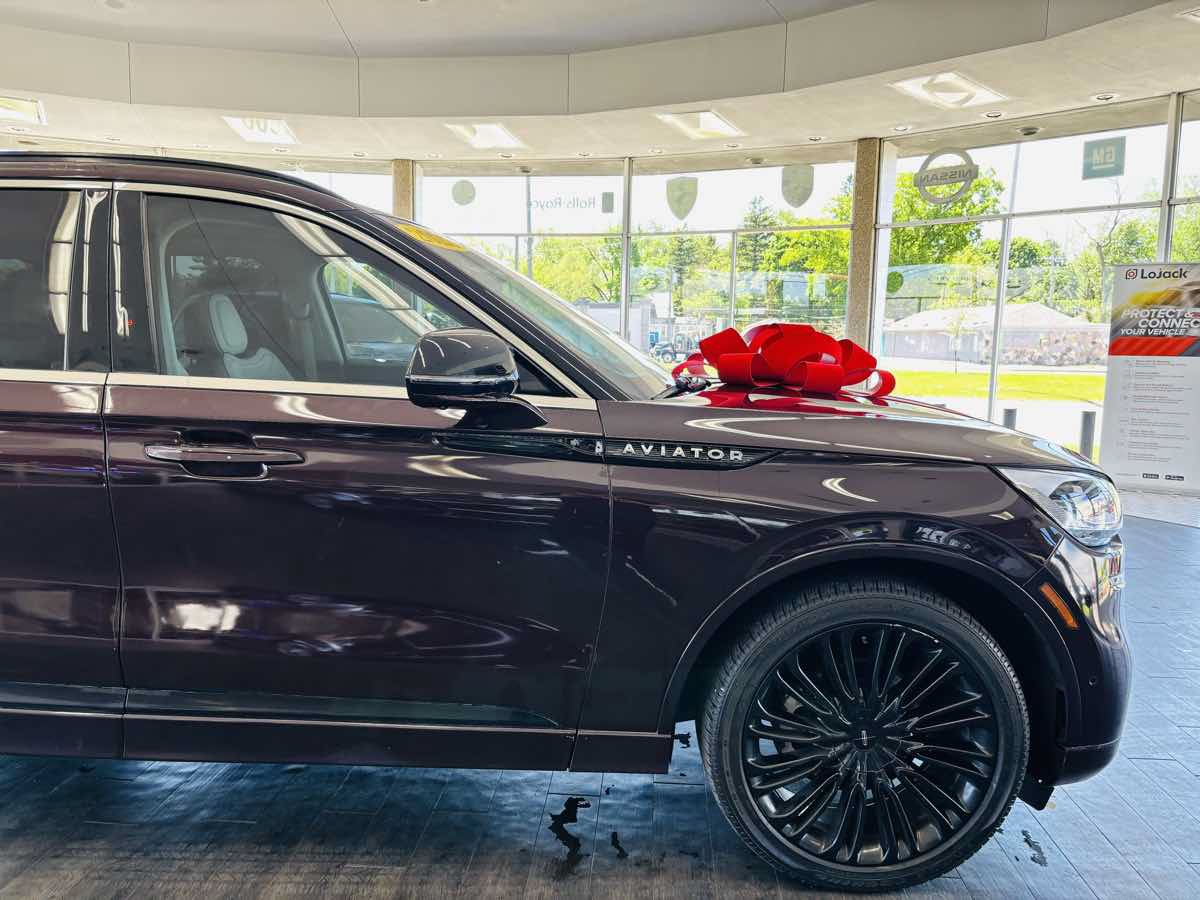 Used 2023 Lincoln Aviator Black Label w/ Dynamic Handling Package AWD/4WD image 4
