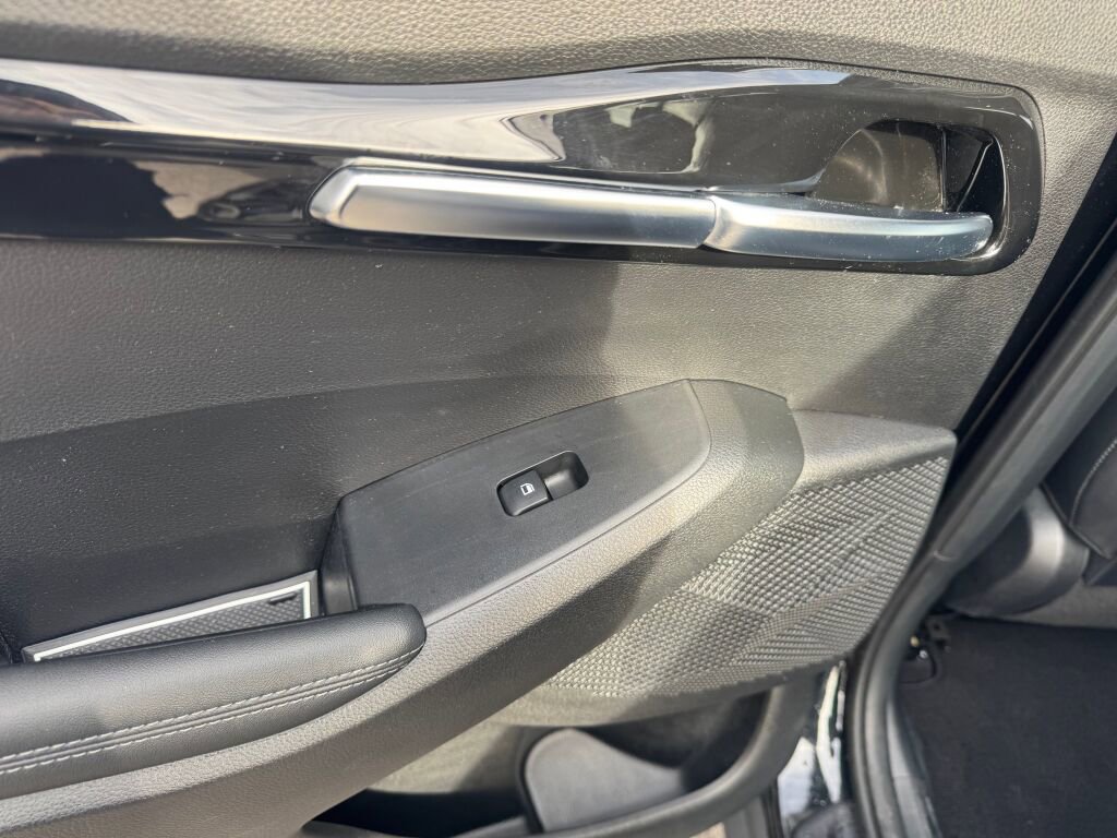 Used 2024 Kia Seltos SX image 13