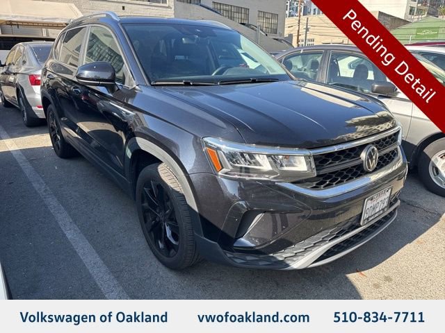 Certified 2023 Volkswagen Taos SE w/ Black Wheel Package