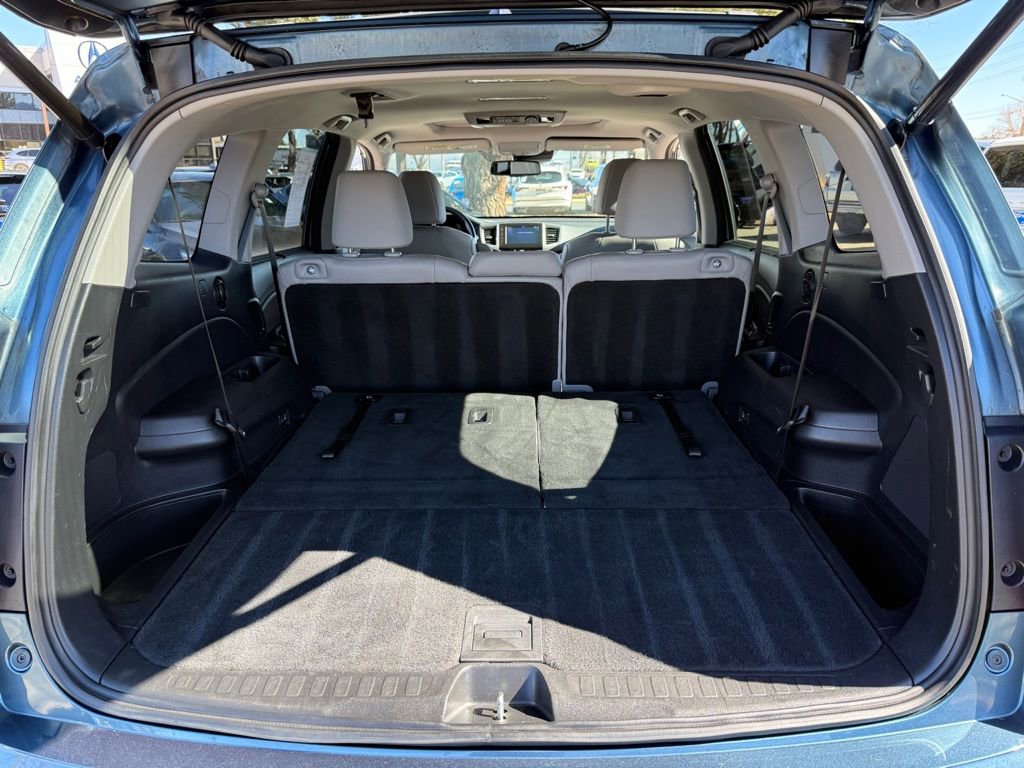 Used 2016 Honda Pilot Touring image 17