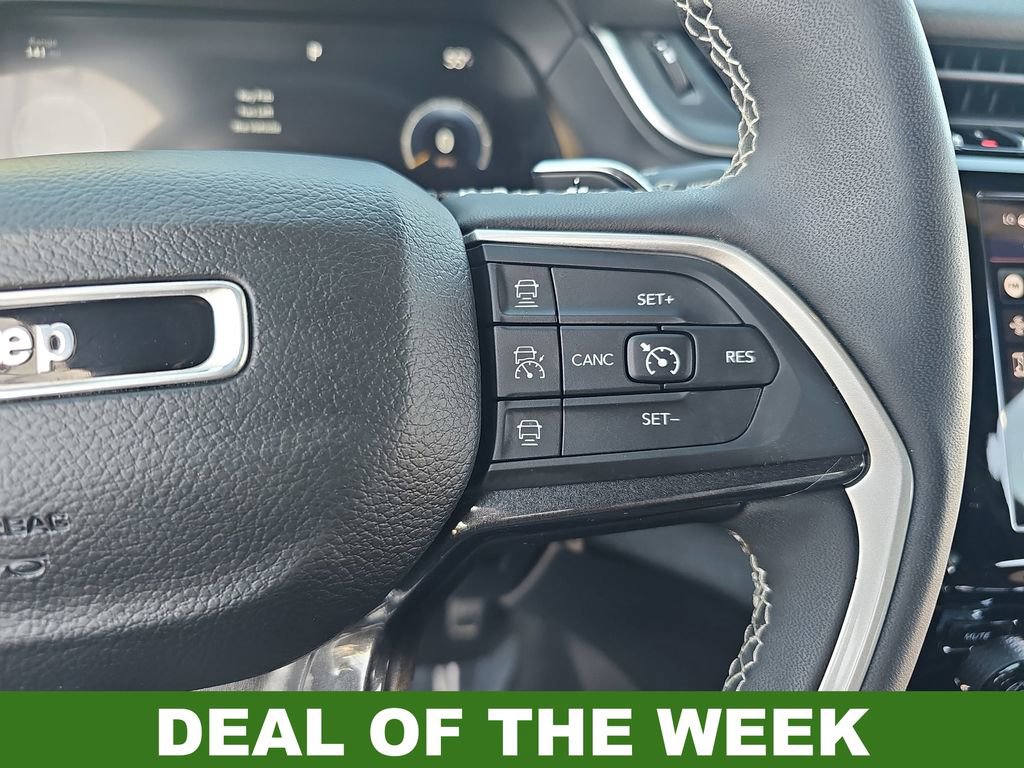 Used 2023 Jeep Grand Cherokee L Laredo image 19