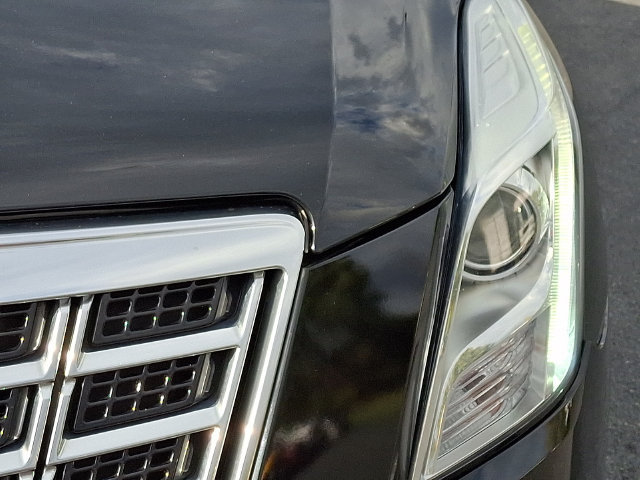 Used 2013 Cadillac XTS Luxury FWD image 12