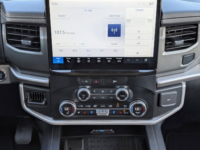 Used 2024 Ford Expedition XLT image 7