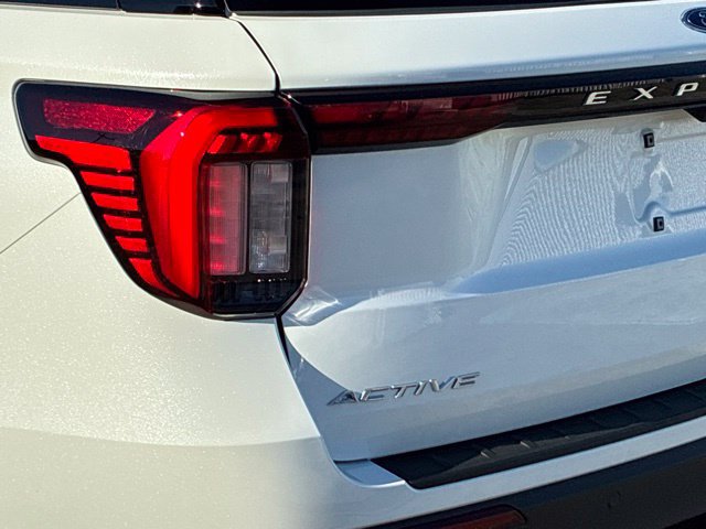 Used 2026 Ford Explorer Active w/ Active Comfort Package RWD image 13