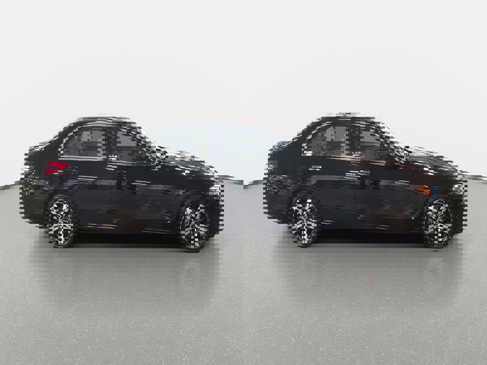 Used 2023 Mercedes-Benz C 300 C 300 image 4