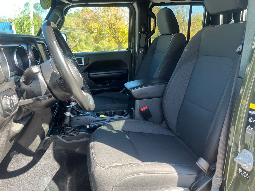 Used 2022 Jeep Gladiator Sport image 16