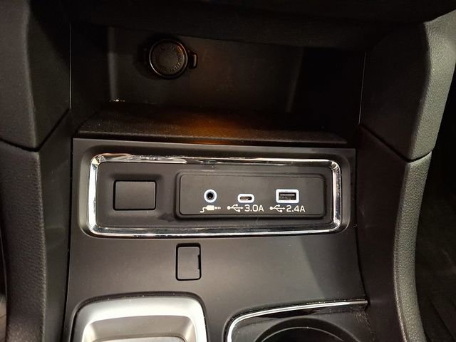 Certified 2025 Subaru Ascent Premium image 23