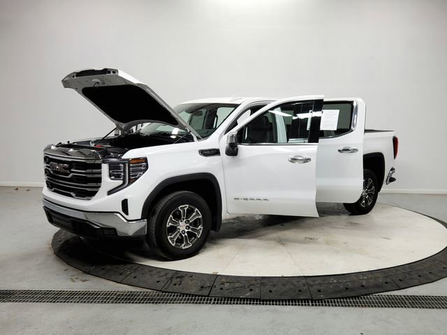 Used 2024 GMC Sierra 1500 SLT image 11