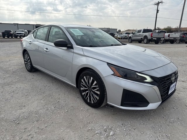 Used 2024 Nissan Altima 2.5 SV image 7