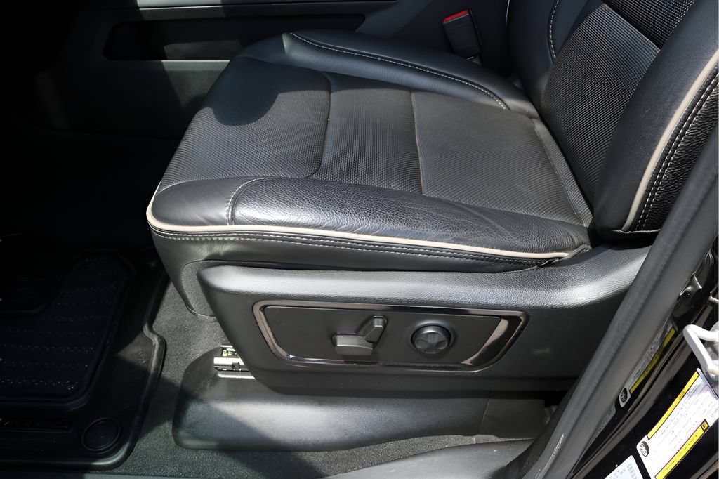 Used 2022 RAM 1500 Limited AWD/4WD image 14