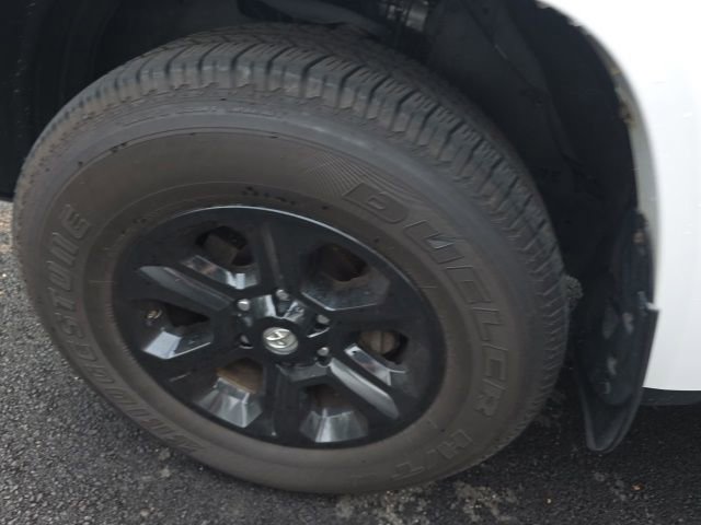 Used 2020 Toyota 4Runner SR5 Premium AWD/4WD image 10