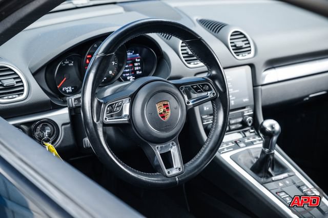 Used 2018 Porsche 718 Cayman RWD image 6