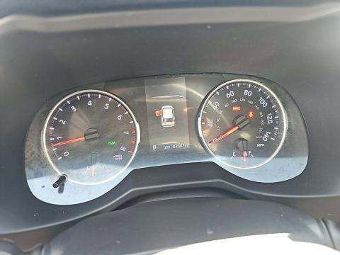 Used 2021 Toyota RAV4 XLE w/ Convenience Package image 7