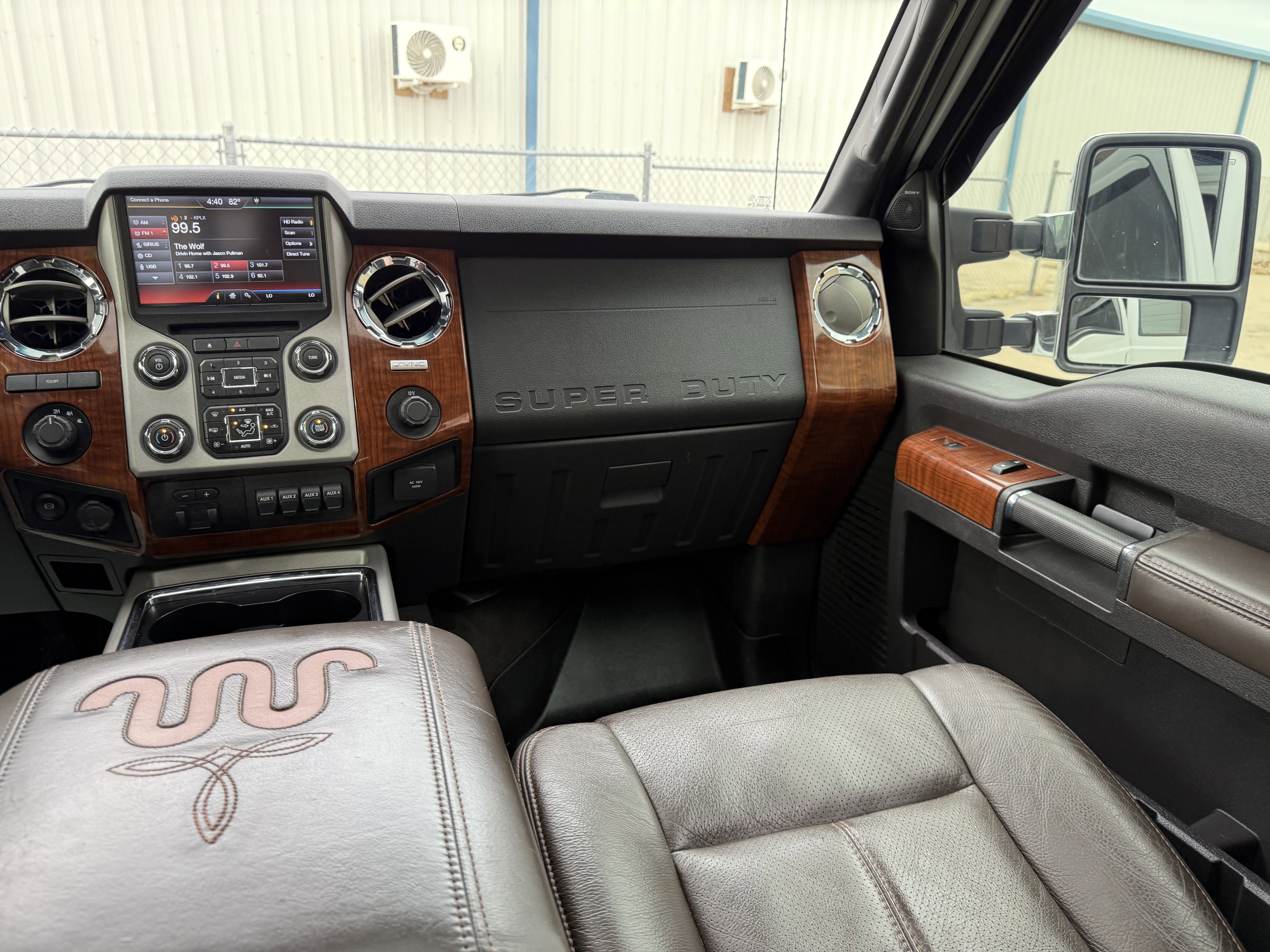 Used 2016 Ford F350 King Ranch w/ King Ranch w/Chrome Package image 30