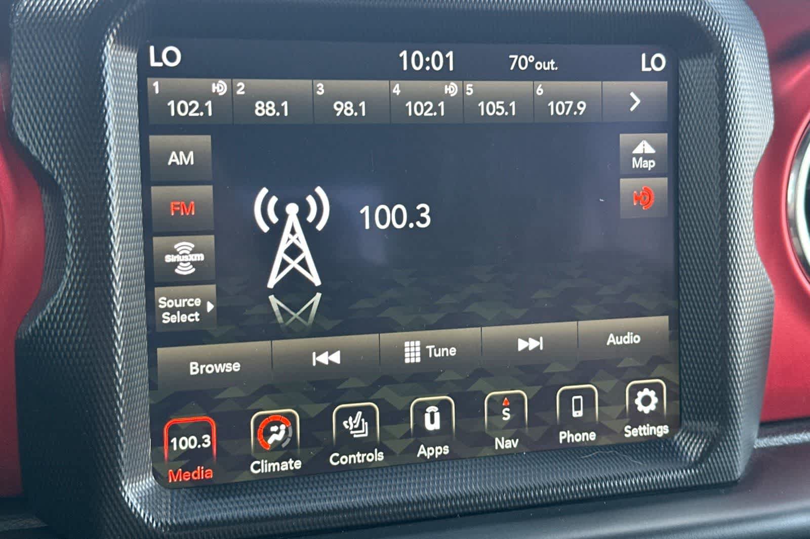Used 2021 Jeep Gladiator Rubicon AWD/4WD image 19