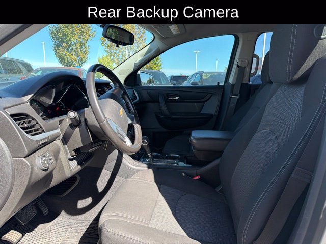 Used 2016 Chevrolet Traverse LT w/ Style and Technology Package FWD image 8