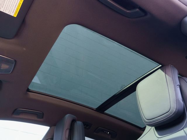 New 2026 Porsche Macan 4 Electric image 28