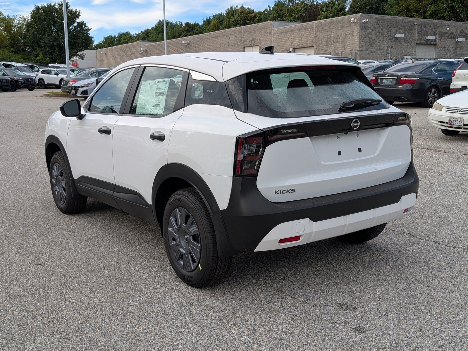 New 2027 Nissan Kicks S FWD image 4