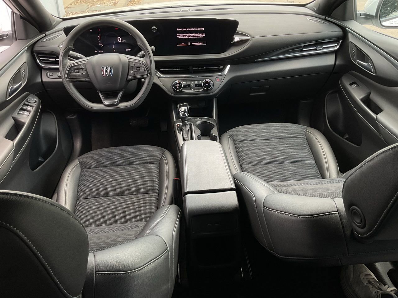 Used 2025 Buick Envista Preferred image 21